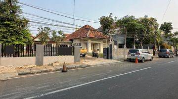 Gambar 4 Rumah Pinggir Jalan Raya Akses Lebar Dijual di Menteng Jakpus