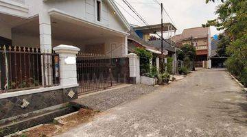 Gambar 1 Dijual Rumah 2 Lantai Terawat Dalam Komplek di Area Pondok Gede