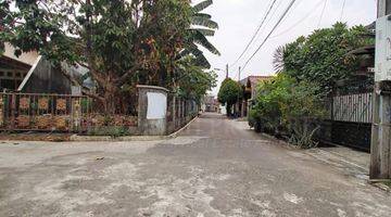 Gambar 2 Dijual Rumah 2 Lantai Terawat Dalam Komplek di Area Pondok Gede