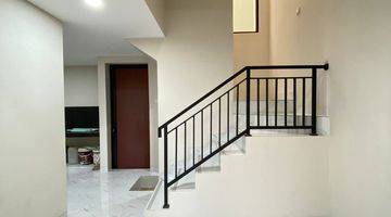 Gambar 5 Rumah split level murah 