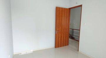 Gambar 2 Dijual Rumah Siap Huni 2 Lantai Taman Holis Indah 2 Bandung