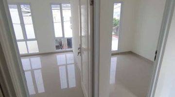 Gambar 3 Rumah Cluster 2lt 3 Kamar Harga Nego Kawasan Bsd