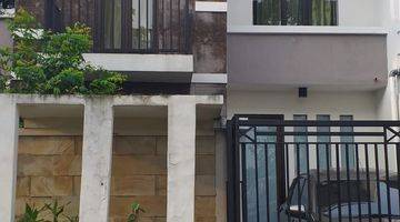 Gambar 2 Rumah Siap Huni Semi Furnished Babatan Pratama 2 Lantai Shm Bagus