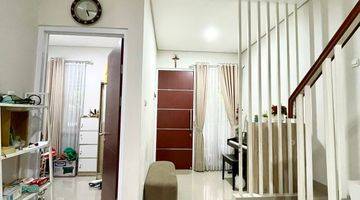 Gambar 1 Rumah 2 Lantai Bagus Furnished di Bekasi, Bekasi