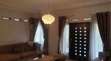 Gambar 1 RUmah 2 lantai Interior Mewah di Regol Bandung