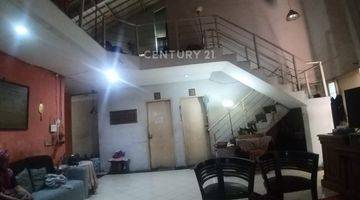 Gambar 1 Rumah Tinggal 2 Lt Dalam Komplek Di Perum Dinas Perhubungan S8275