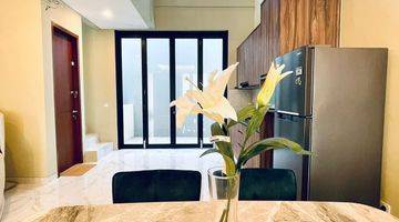 Gambar 2 Rumah Baru Semi Furnished SHM di Pulomas, Jakarta Timur