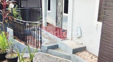 Gambar 4 Rumah Bagus, Hm, di Daerah Wonodri , Semarang Wn 6037 