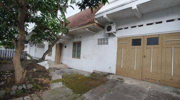 Gambar 4 Dijual Rumah Tinggal 1,5 Lantai Di Jalan Pulau Pulau, Malang