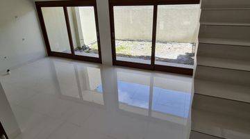 Gambar 5 Dijual Rumah One Gate 2 Lantai Di Sesetan Jl