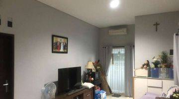 Gambar 4 Dijual Rumah 2 Lantai 3 Kamar Dekat Renon Jl