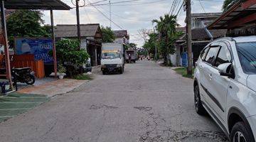 Gambar 3 Di Sewakan Ruko Pinggir Jalan Raya di Jln Alpukat Raya Harapan Indah 