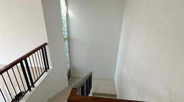 Gambar 4 Dijual Rumah Di Boulevard Kotawisata