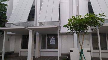 Gambar 2 Rumah 2 Lantai furnished di Inspirahaus Tabebuya Bsd City 