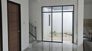 Gambar 2 Rumah 2 Lantai SHM di Jalan Sumatra, Nusaloka Bsd, Tangerang