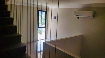 Gambar 4 Rumah Minimalis Semi Furnished Dalam Cluster Di Area Bintaro