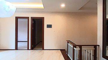 Gambar 5 Rumah Desain Mewah Lengkap Dengan Furnished Dan Kolam Renang