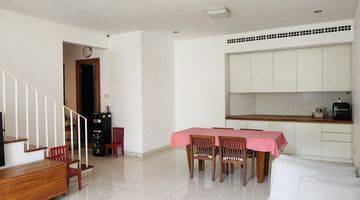 Gambar 4 Rumah Bagus Furnished SHM di Kemang Barat, Jakarta Selatan