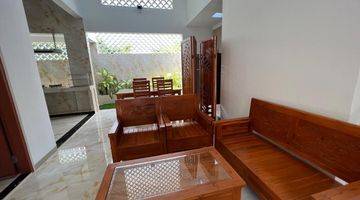 Gambar 2 Disewakan Rumah Cantik Furnished Di Suwung