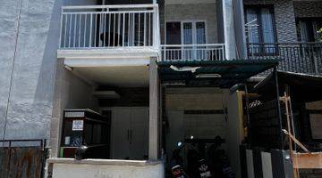 Gambar 1 Rumah Baru Renovasi Area Renon Furnished 