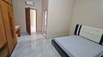 Gambar 4 For Rent 6 Rooms 7 Toilets Big House Sukajadi Fully Furnished