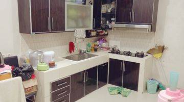 dapur rumah 3 lantai di sunter