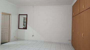 Gambar 3  Rumah Semi Furnished Bagus Di Senopati Scbd, Jaksel