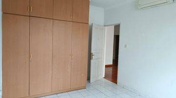 Gambar 1  Rumah Semi Furnished Bagus Di Senopati Scbd, Jaksel