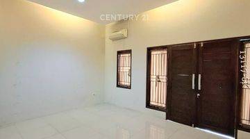 Gambar 2 Dijual Rumah 2 Lantai Siap Huni Di Komplek Puri Bintaro Sektor 9 