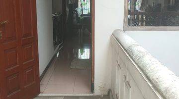 Gambar 2 Rumah di Taman Giriloka Bsd 242 Meter Dengan 4 Kamar