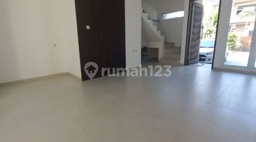 Gambar 1 Rumah di Geger Kalong
