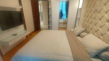 Gambar 4 Residence 8 Senopati 2 Bedroom Middle Floor Furnished View Pool