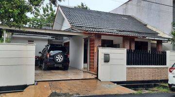 Gambar 1 Rumah Dalam Komplek di Pamulang 