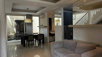 Gambar 4 Rumah 2 Lantai di Dian Istana Moca Verbana Furnished SHM