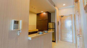 Gambar 2 Senayan Residnce Pool View Tower 1 Low Floor Coldwell Banker