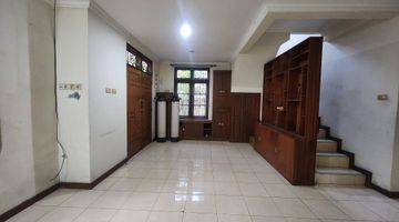 Gambar 1 Dijual Cepat Rumah Cantik 2Lt Rumah