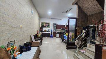 Gambar 1 Dijual Rumah Cantik 3 Lantai Citra 5