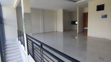 Gambar 4 Dijual Rumah Baru Unfurnished Split Level Kota Baru Parahyangan