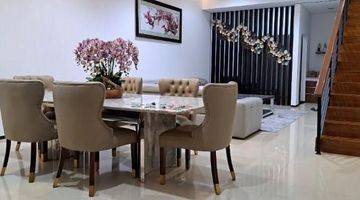 Gambar 2 Dijual Rumah 2 Lt Full Furnished di Singgasana Pradana Bandung