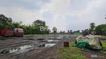 Gambar 4 TANAH LUAS DAN STRATEGIS DI SISI TOL BALARAJA