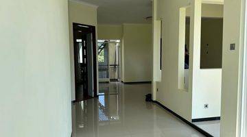 Gambar 4 Rumah Mewah 2 Lantai di Araya Golf Malang Kawasan Elite