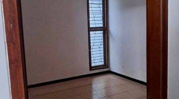 Gambar 2 Rumah Minimalis di Araya Golf Malang Row Jalan Lebar 