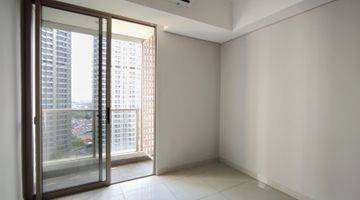 Gambar 1 Taman Anggrek Residence Studio Unfurnished View Pool