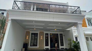 Gambar 1 Rumah Eksklusif Pinggir Jalan Raya  Semi Furnished