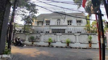 Gambar 5 Rumah Murah Gaya American Classic Di Jl.Bangka Xi Kemang