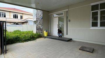 Gambar 2 Dijual Rumah Hook di Jl. Purnama 1, Family Residence