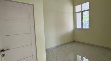 Gambar 4 Dijual Rumah Hook di Jl. Purnama 1, Family Residence