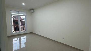 Gambar 3 Rumah Baru Modern Minimalis Di Sektor 7b Gading Serpong