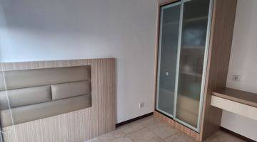 Gambar 4 Apartemen royal 3 bed furnish Royal Mediterania Garden