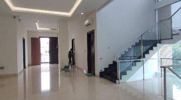 Gambar 5 Rumah Mewah Minimalis Hoek Pluit Luas 340 Meter, Lp2412199oct